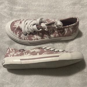 Rocket Dog Pink and White Patterned Sneakers